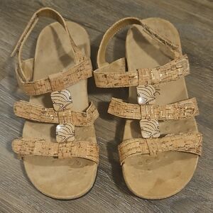 Vionic Amber Cork Tan Sandals